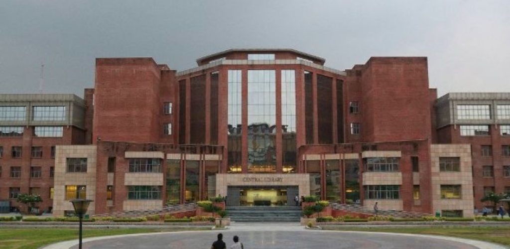 Library Of Amity University Noida_Library